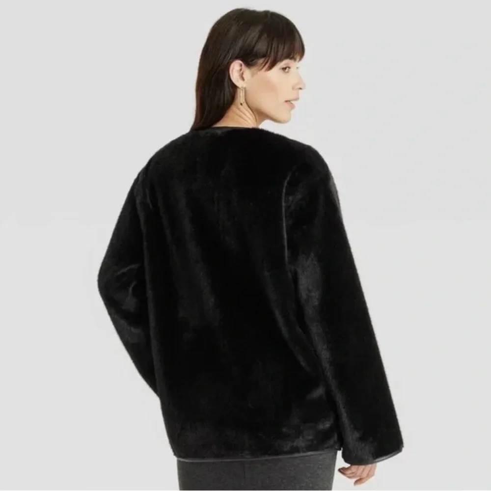 Universal Thread Women's Black Faux Fur Jacket, Size XXL - NWT - Picture 3 of 13